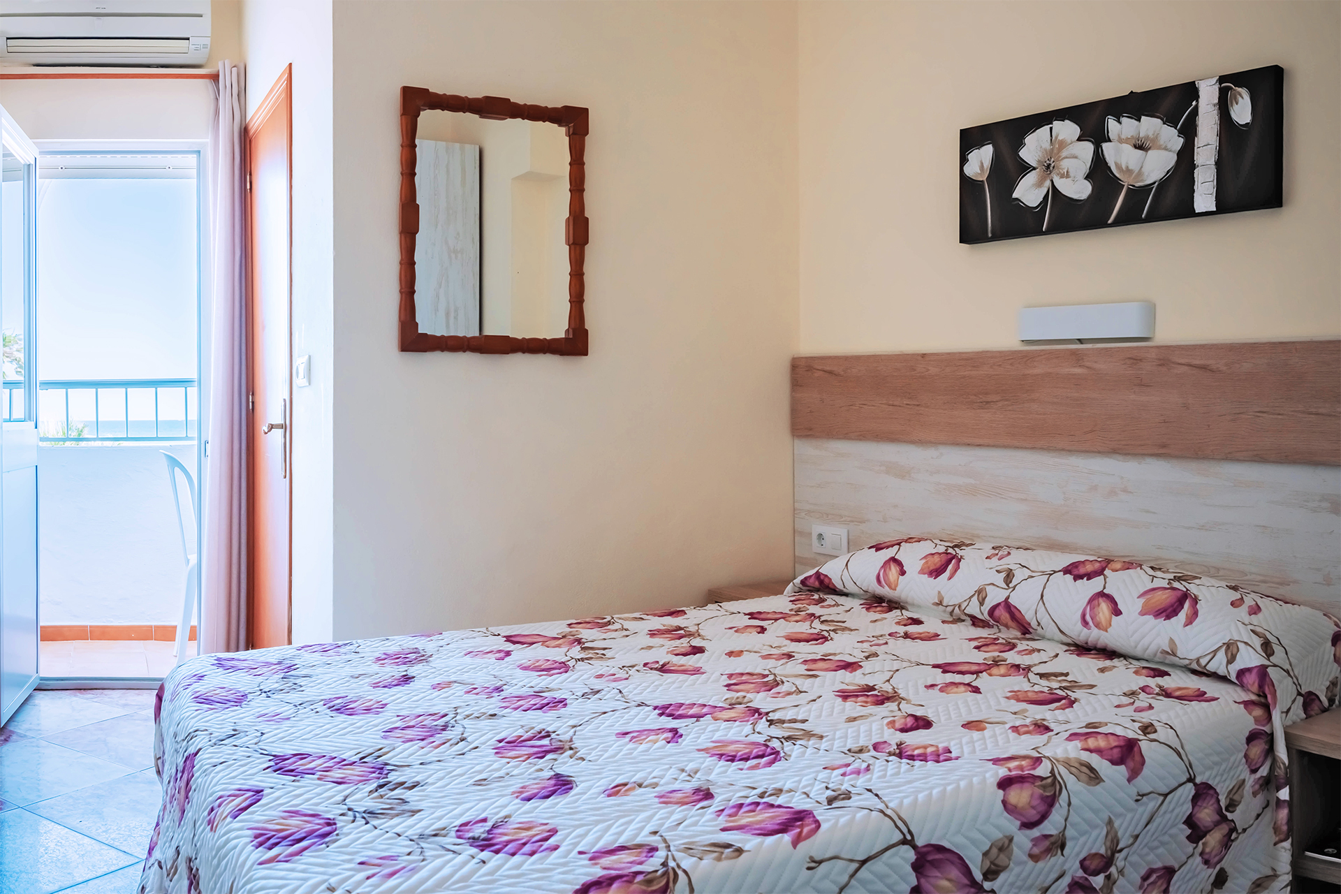 Habitación Doble con Camas Doble | Hostal Sonrisa del Mar