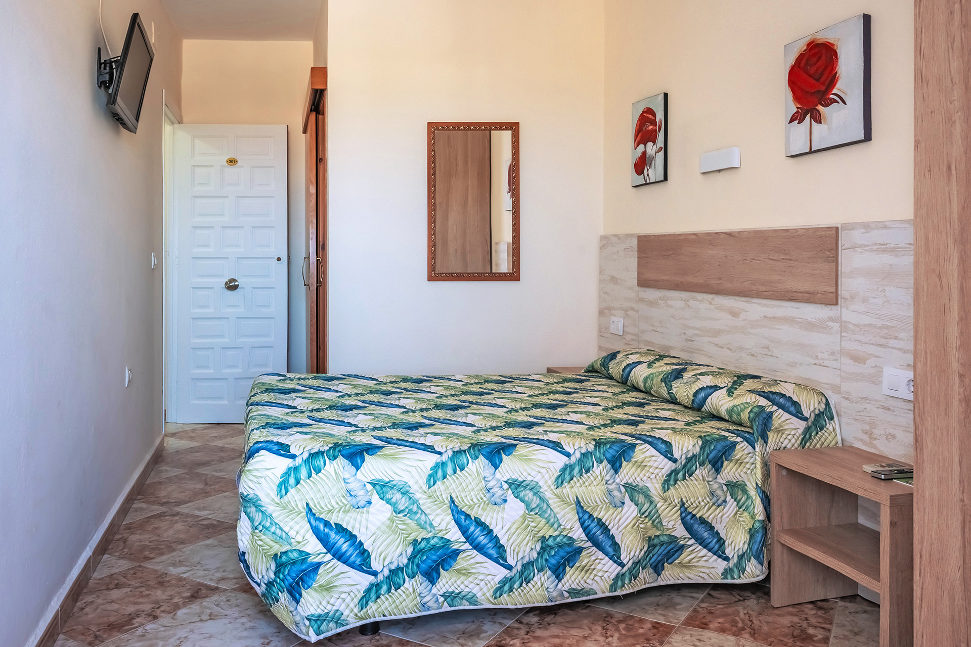 Habitación Doble con Camas Doble | Hostal Sonrisa del Mar