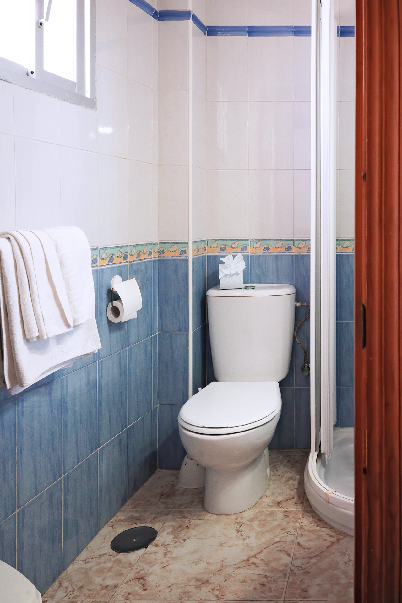 Habitación Doble con Camas Doble | Baño Privado | Hostal Sonrisa del Mar