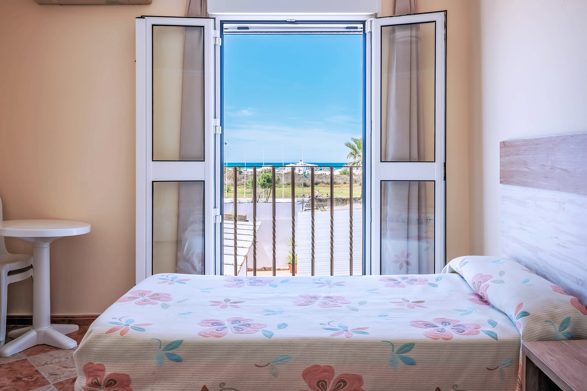 Habitación Familiar | Hostal Sonrisa del Mar