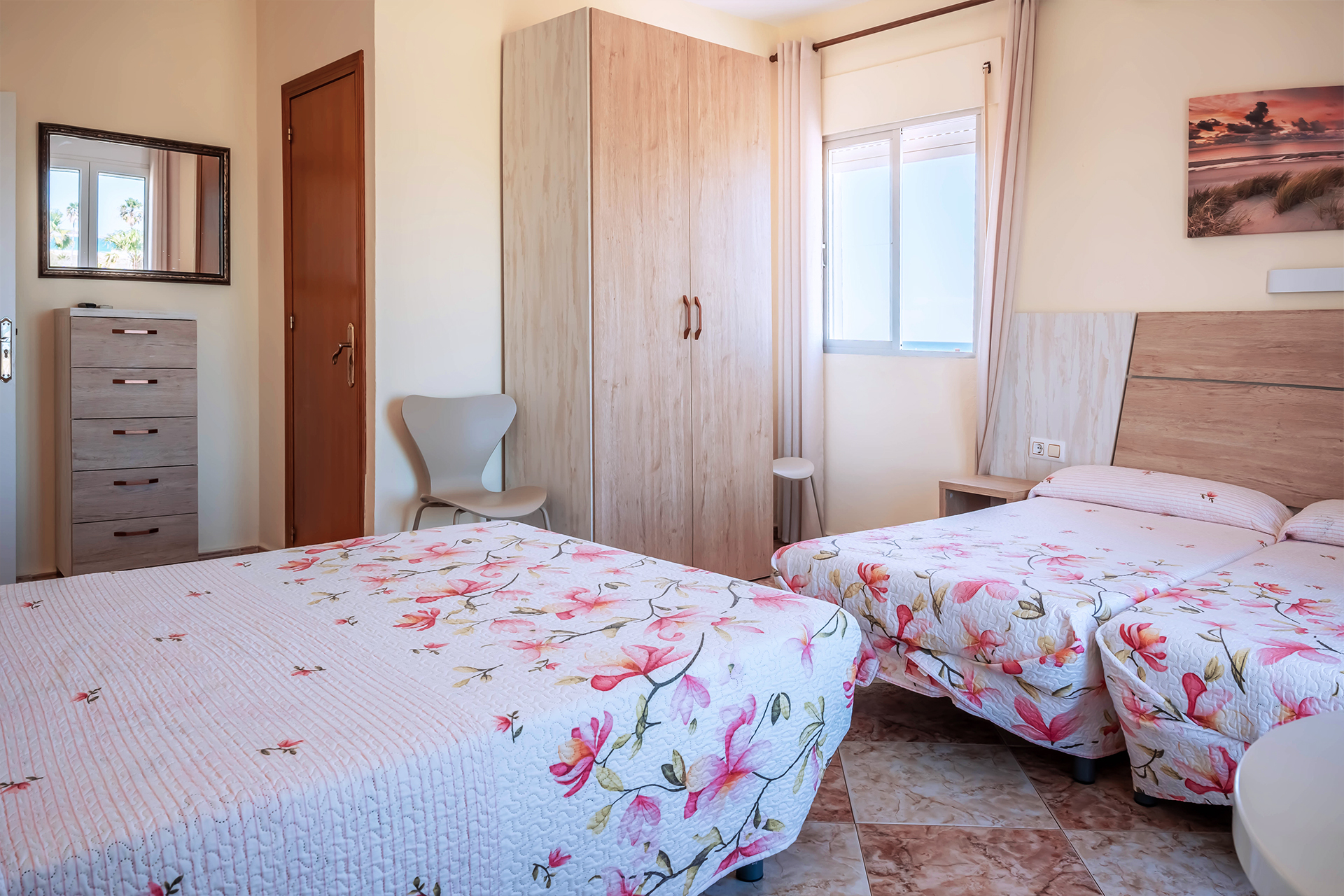Habitación Familiar | Hostal Sonrisa del Mar